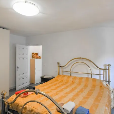 3 Bedroom Beautiful In 펜션